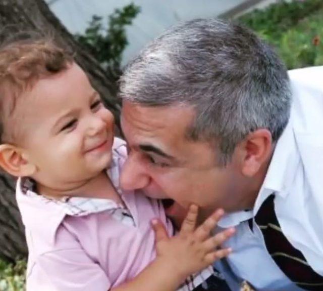 BABASININ KOPYASI KOCAMAN OLDU